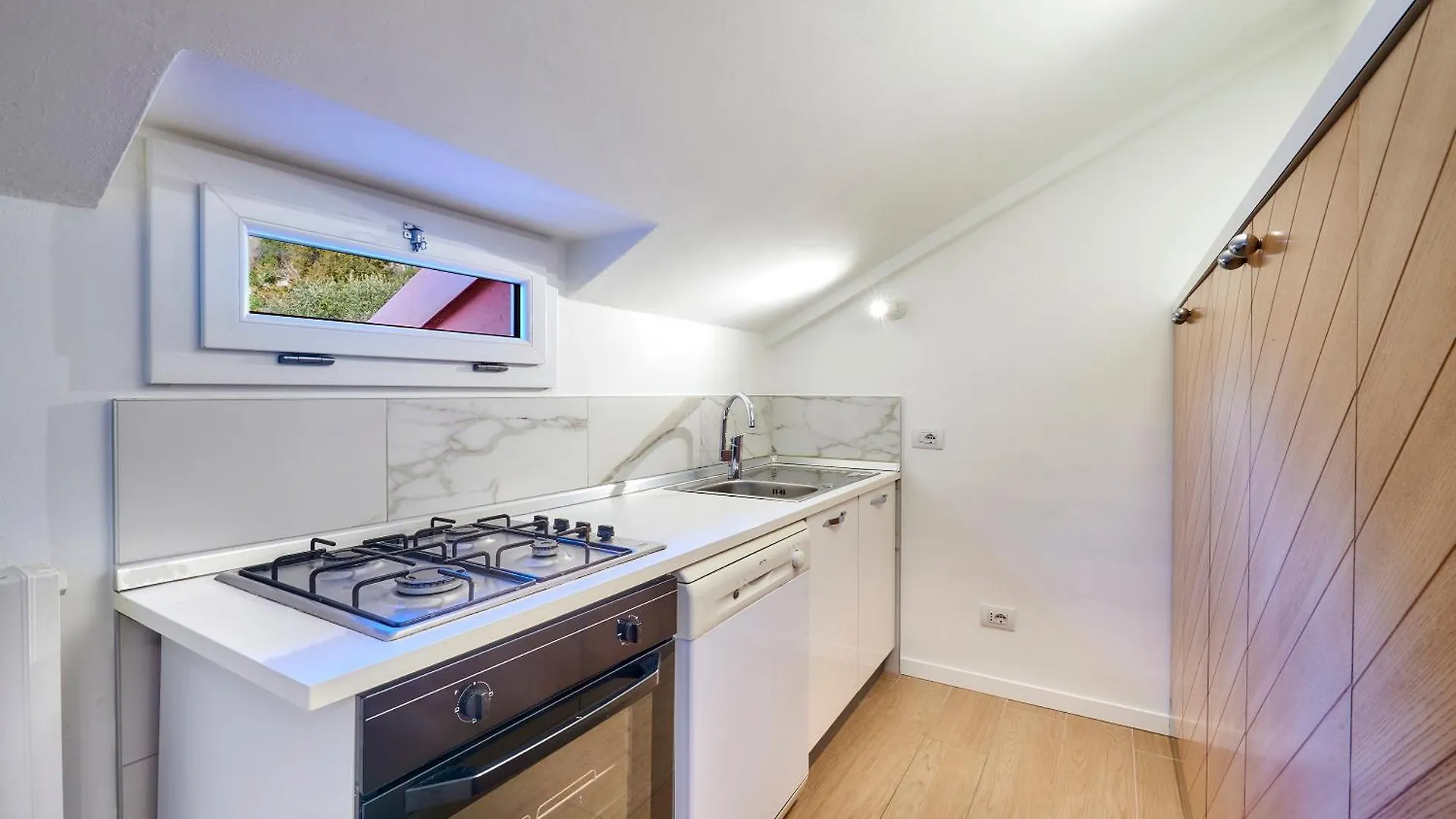 Apartment Luxury 100Mq With Private Terrace With Lake View Near Varenna Fiumelatte