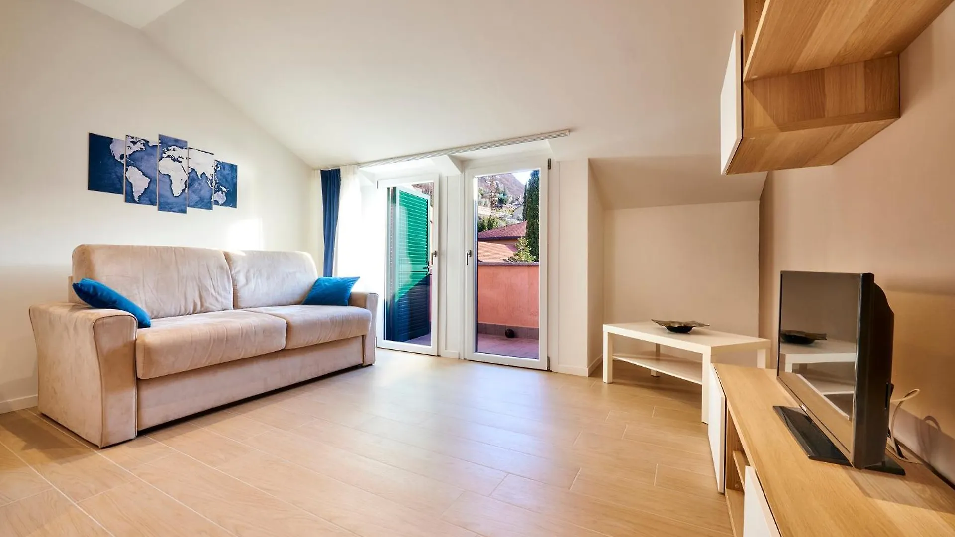 Luxury 100Mq With Private Terrace With Lake View Near Varenna Fiumelatte