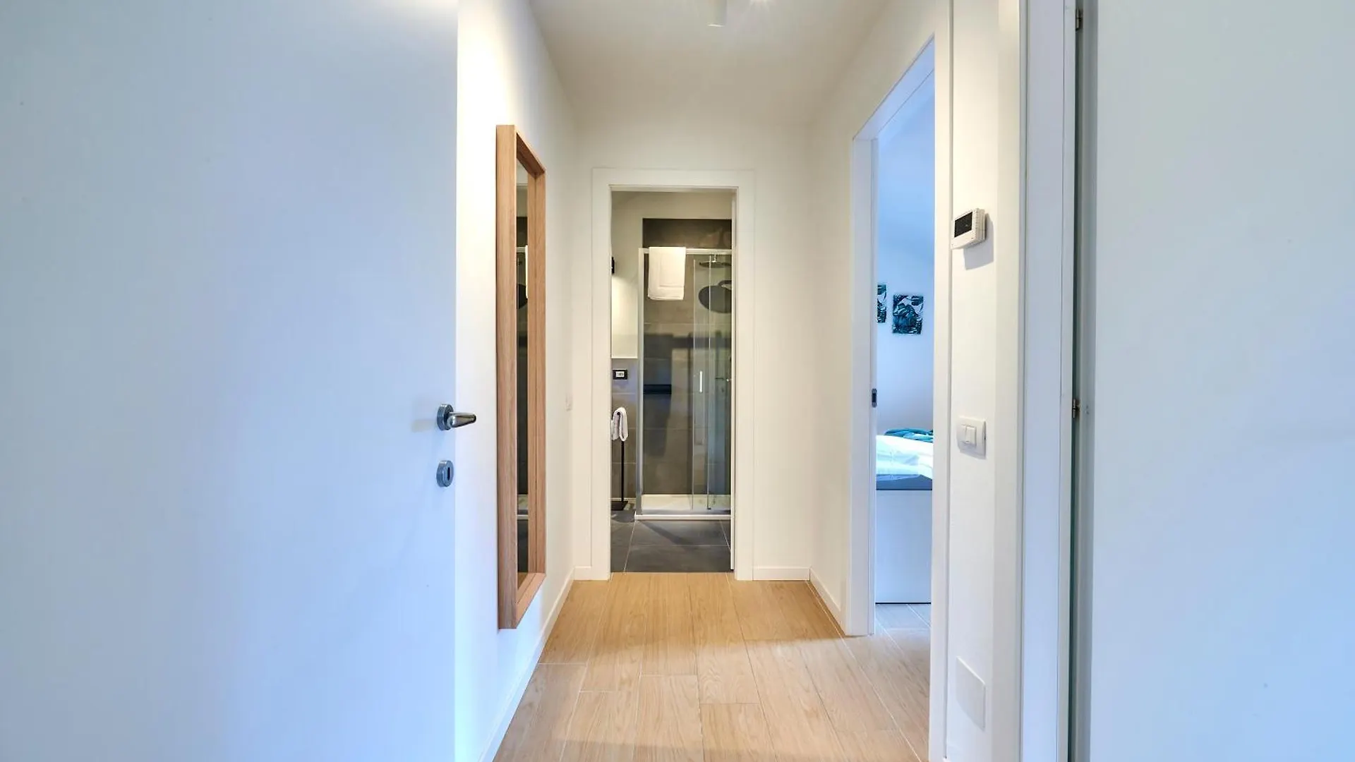 Luxury 100Mq With Private Terrace With Lake View Near Varenna Fiumelatte Apartment